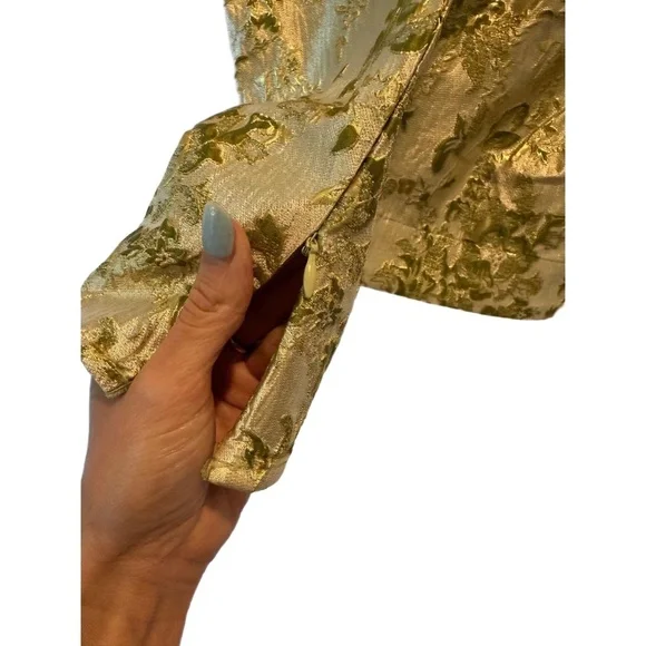 NWT Hyacinth House Tuckernuck Size XS Gold Green Jacquard Floral Metallic Blouse - Picture 10 of 14